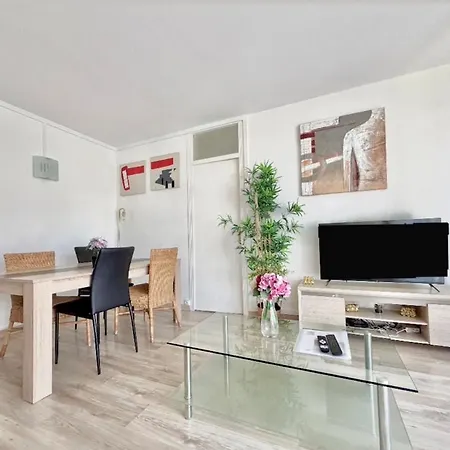 Welcome - Bright With Free Parking Apartment Cluses